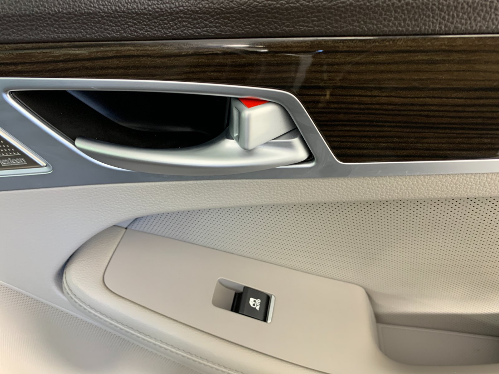 Used 2018 Genesis G80 Sedan