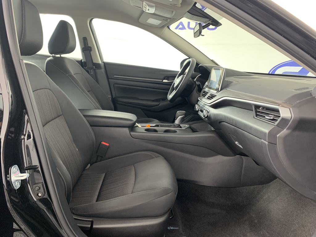 Used 2025 Nissan Altima Sedan