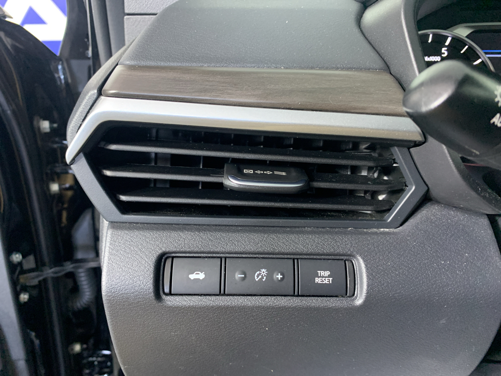 Used 2025 Nissan Altima Sedan
