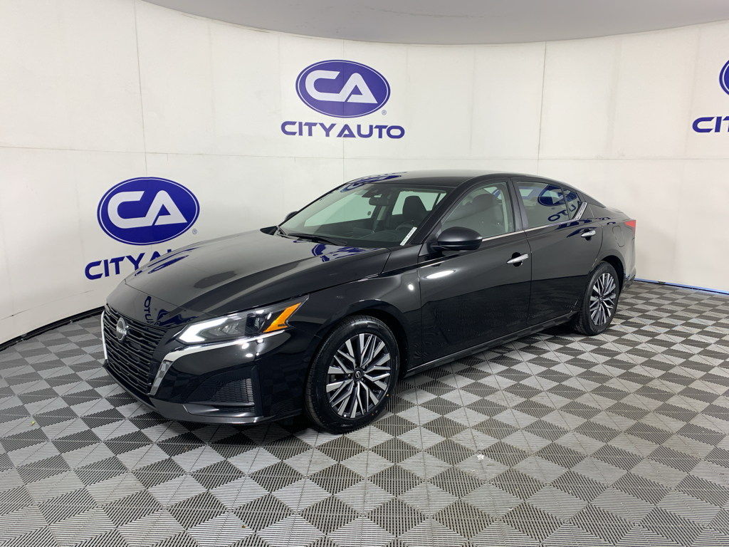 Used 2025 Nissan Altima Sedan