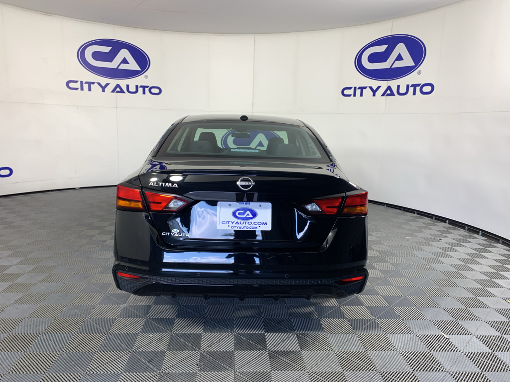 Used 2025 Nissan Altima Sedan