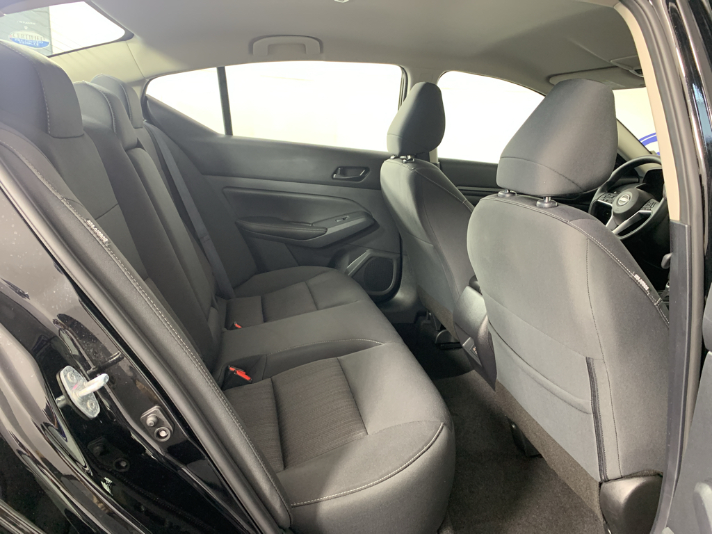Used 2025 Nissan Altima Sedan