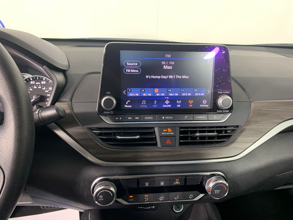 Used 2025 Nissan Altima Sedan