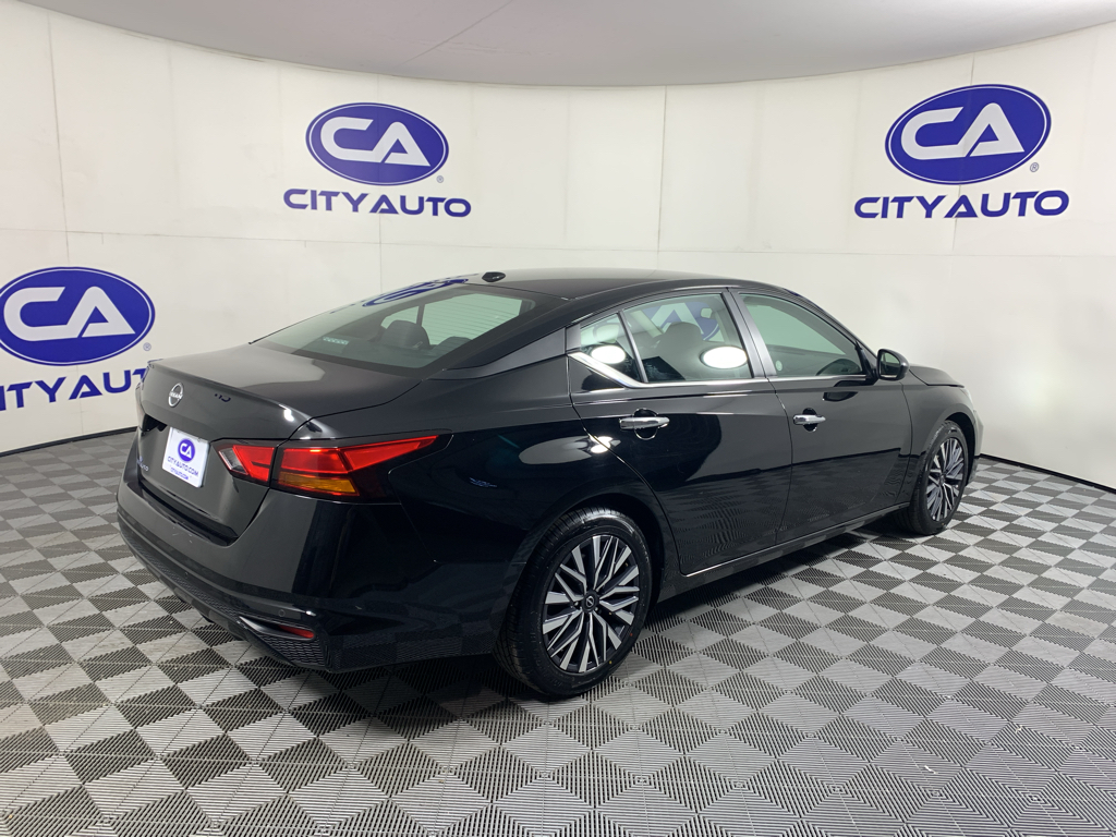 Used 2025 Nissan Altima Sedan