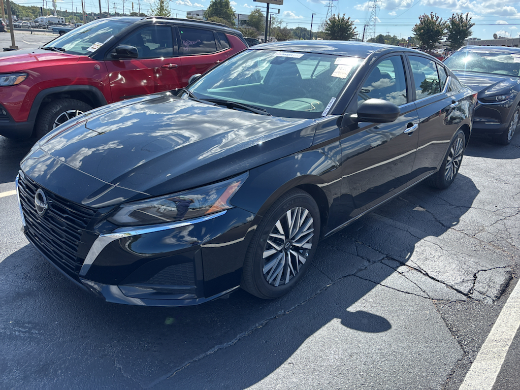 Vehicle photo 1