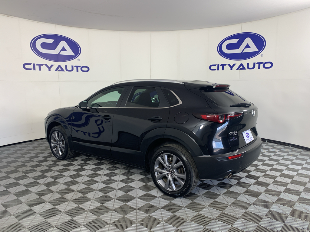 Vehicle photo 5