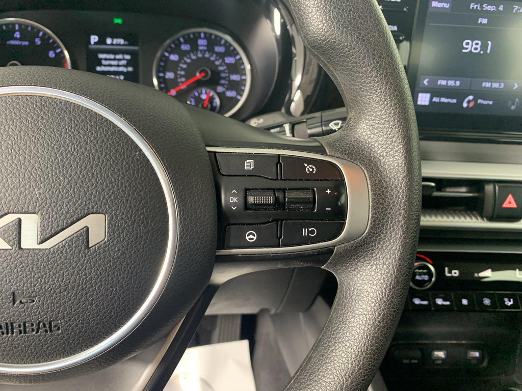 Vehicle photo 19