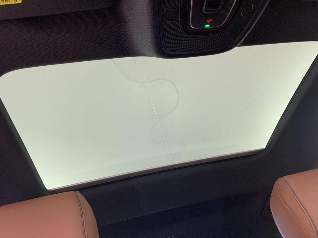 Vehicle photo 41
