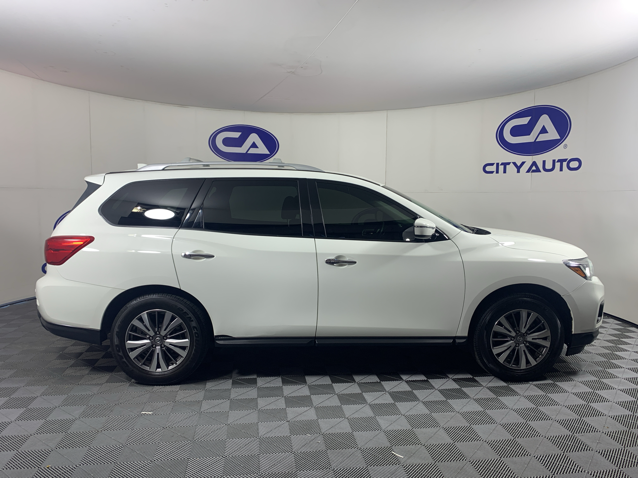 Used 2019 Nissan Pathfinder SUV