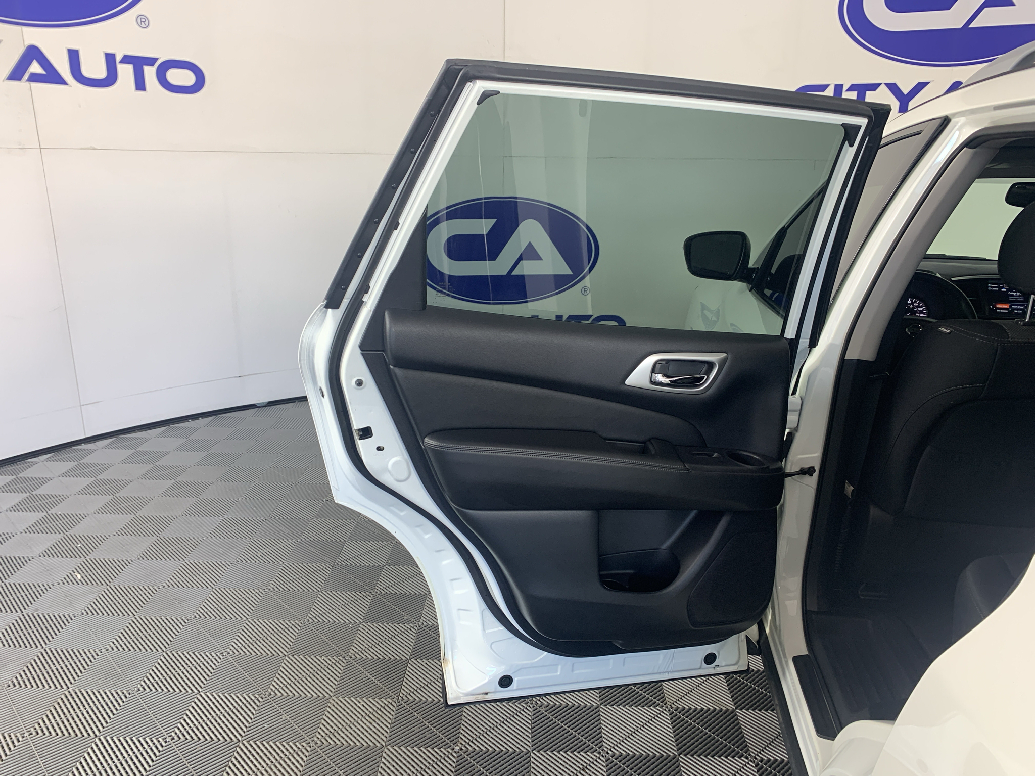 Used 2019 Nissan Pathfinder SUV