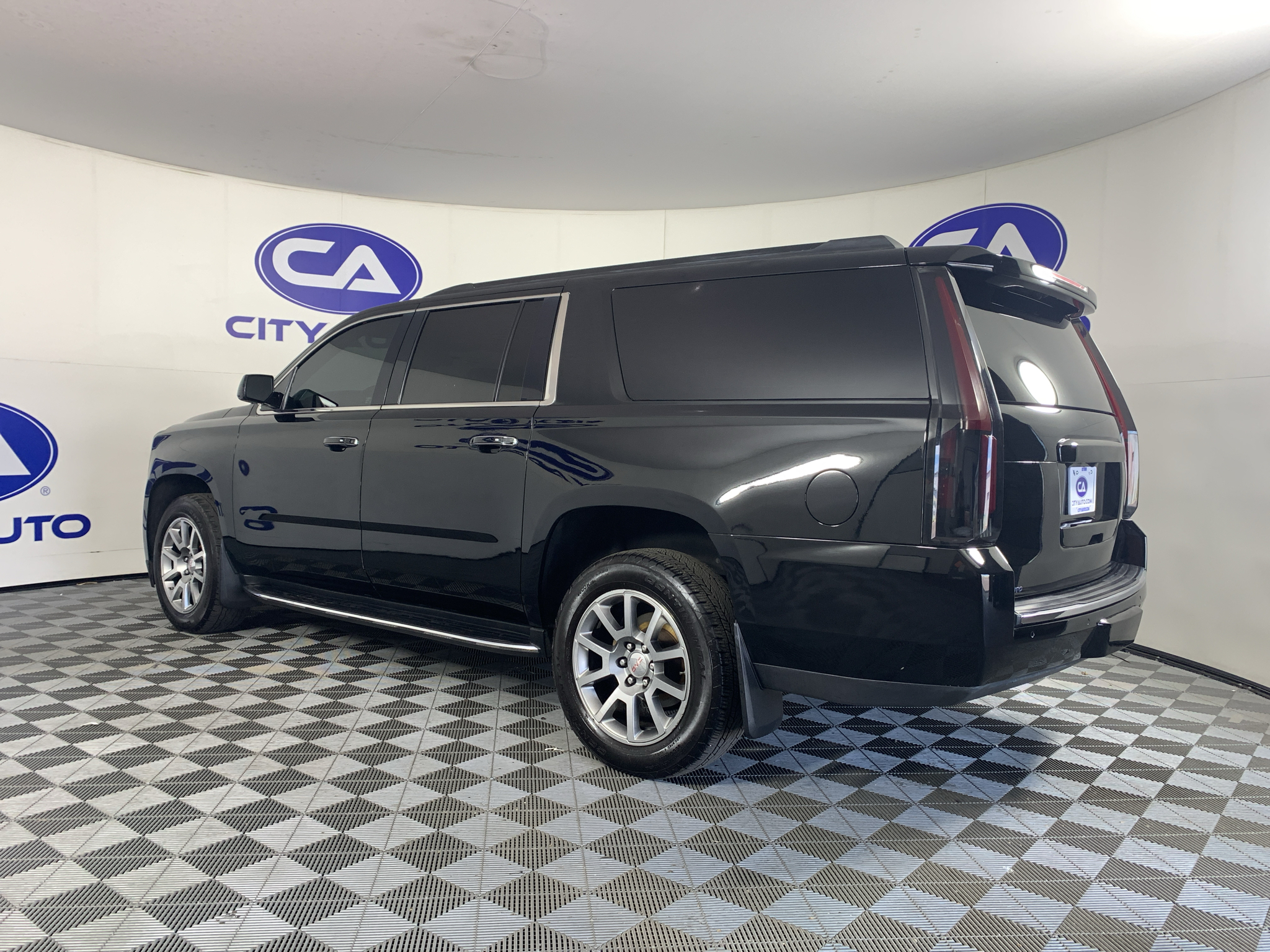 Used 2020 GMC Yukon XL 1500 SUV