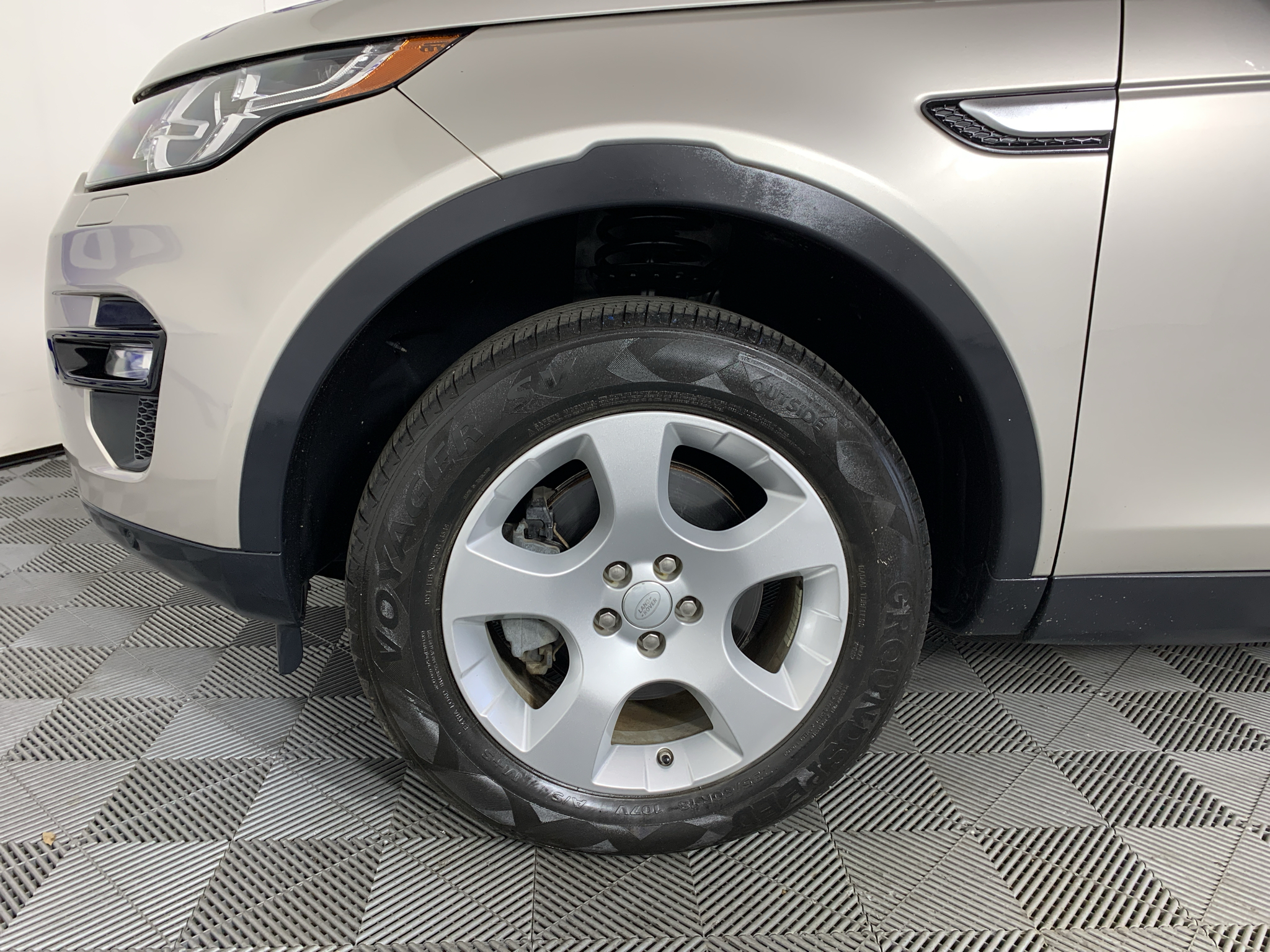 Used 2017 Land rover Discovery Sport SUV