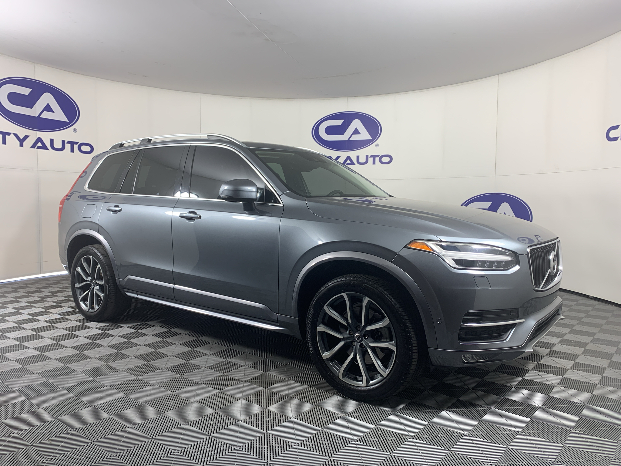 2019 Volvo XC90 T5 7-seat Momentum