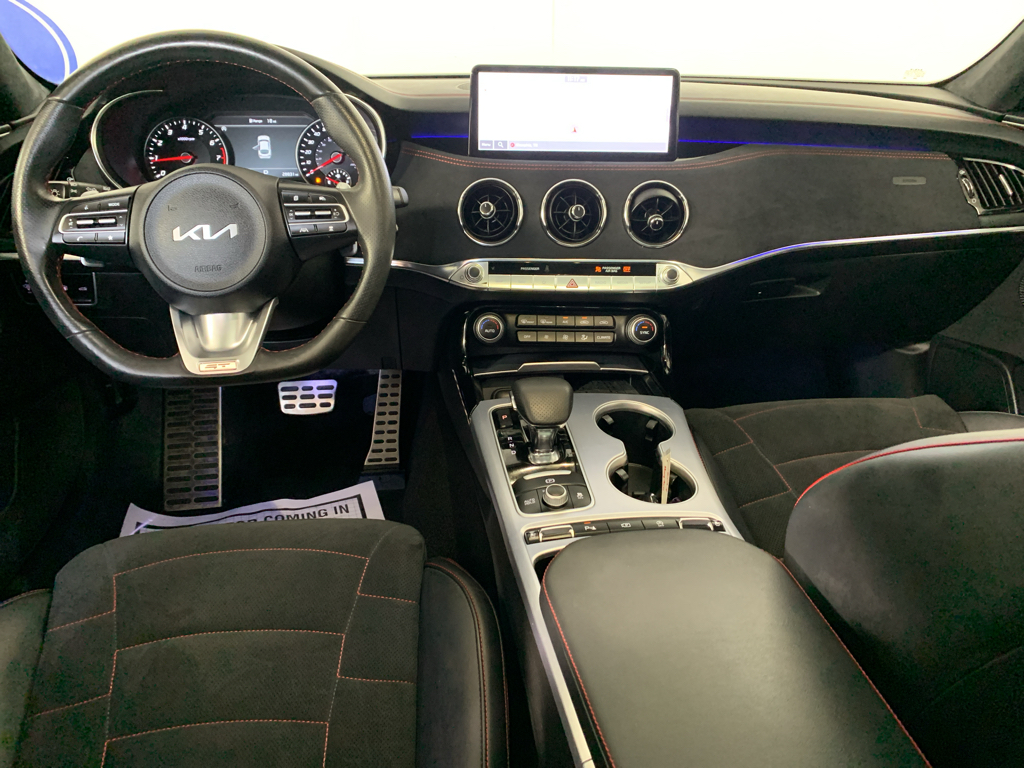 Vehicle photo 33