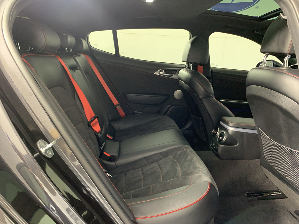 Vehicle photo 36