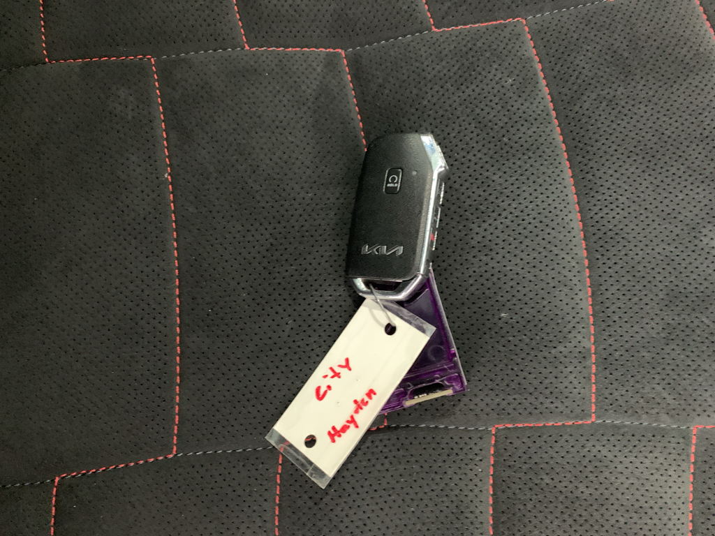 Vehicle photo 40