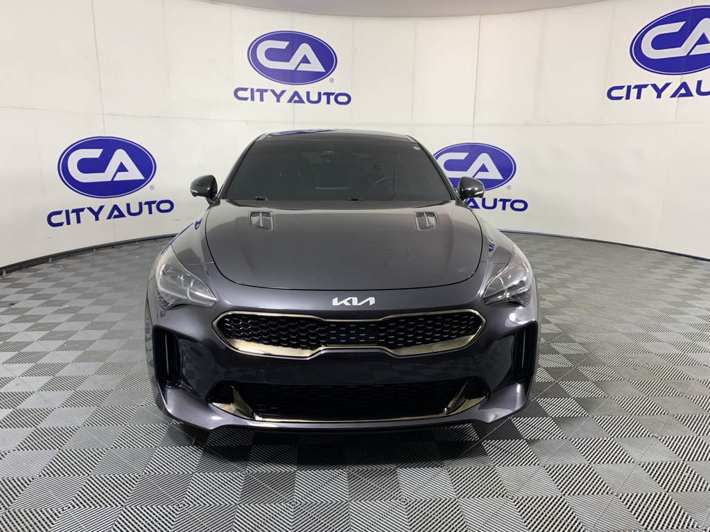 Vehicle photo 9