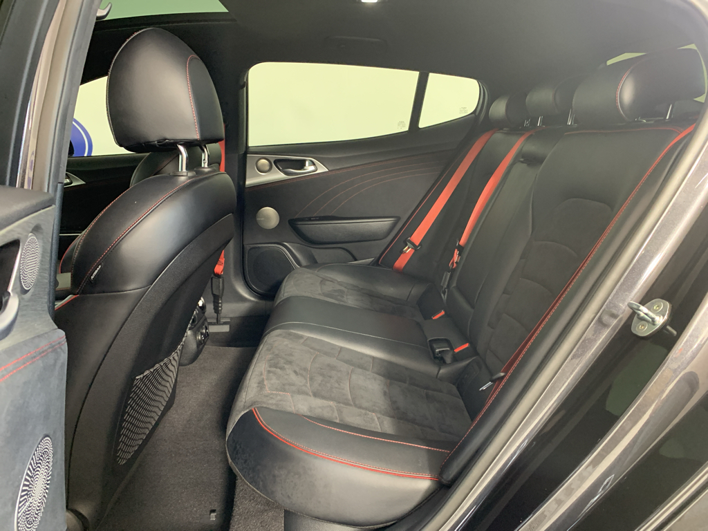 Vehicle photo 31