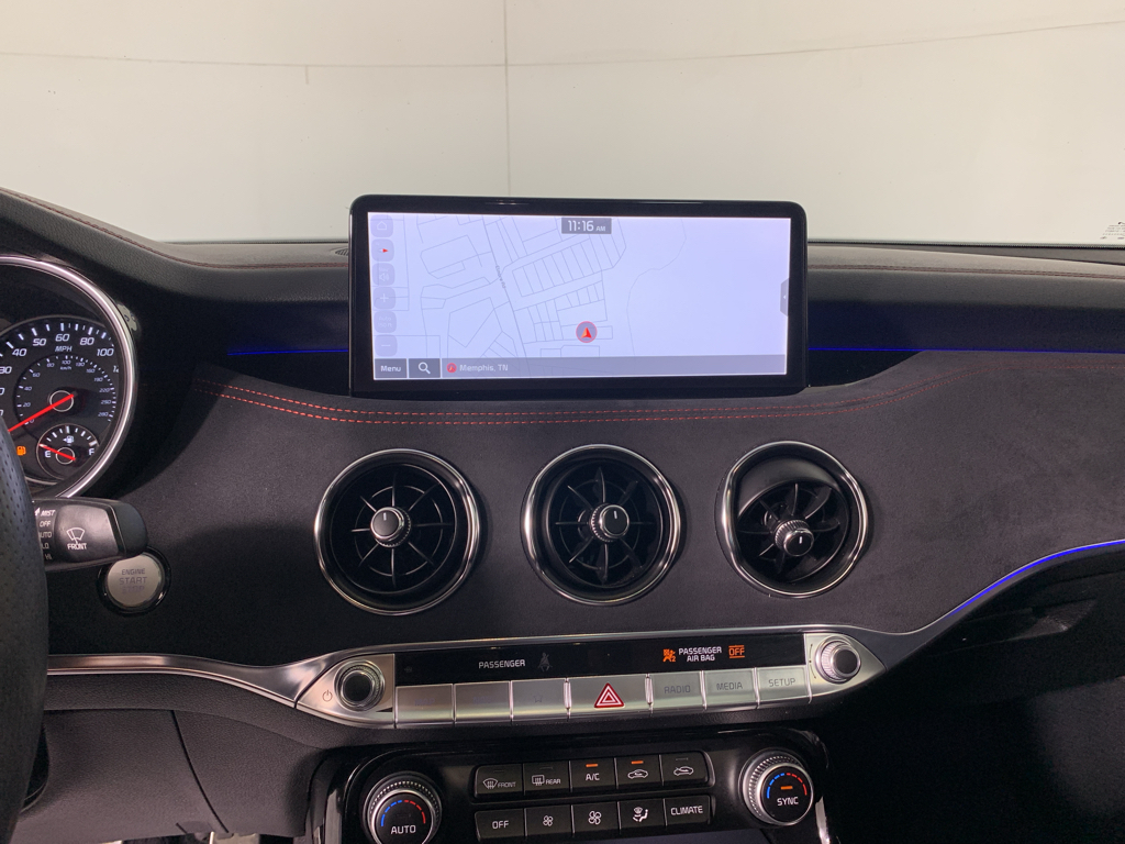 Vehicle photo 24