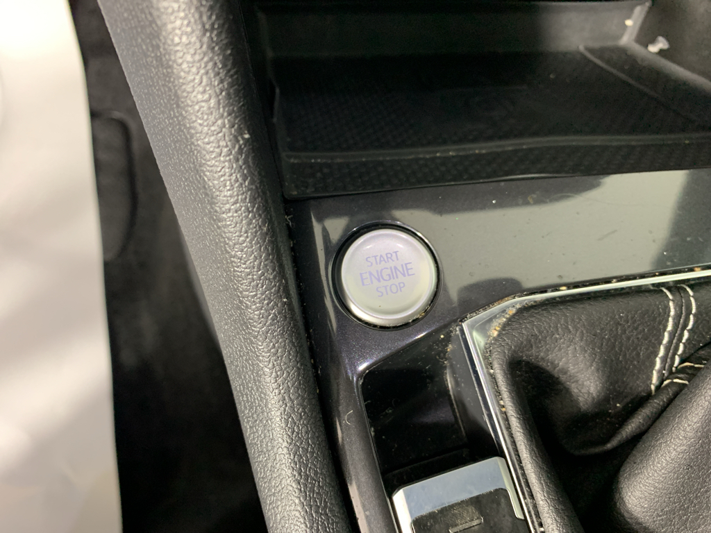 Vehicle photo 17