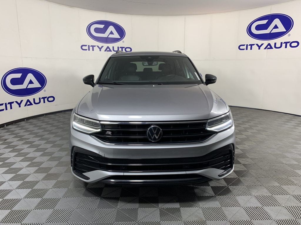 Vehicle photo 9