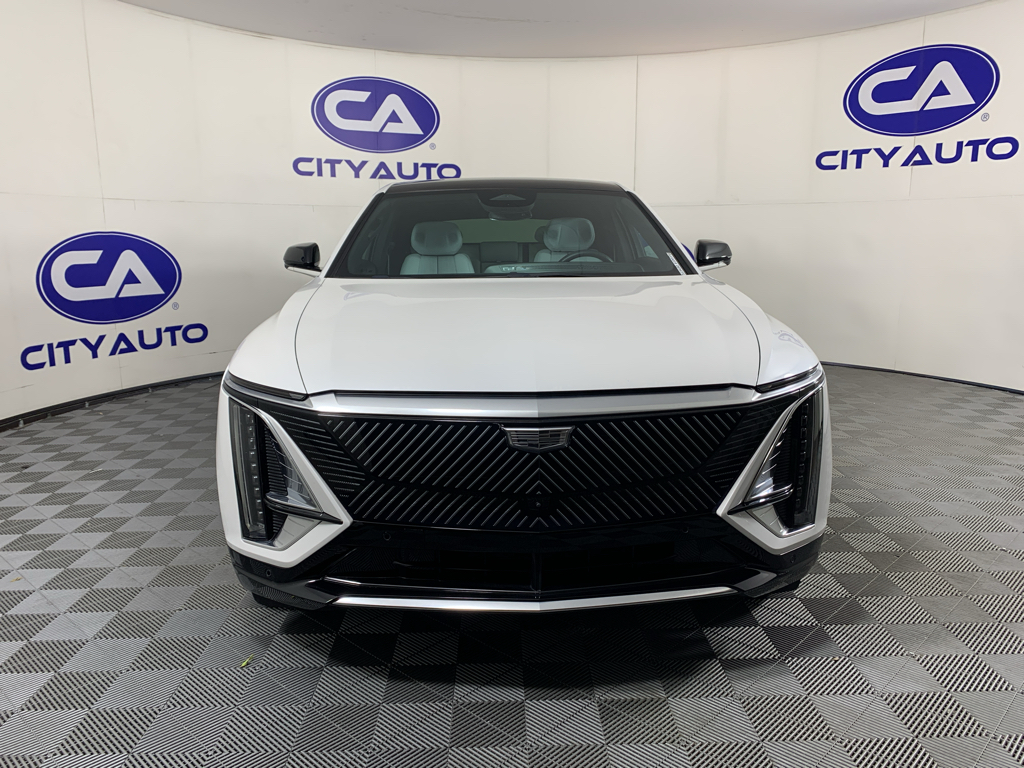 Vehicle photo 9