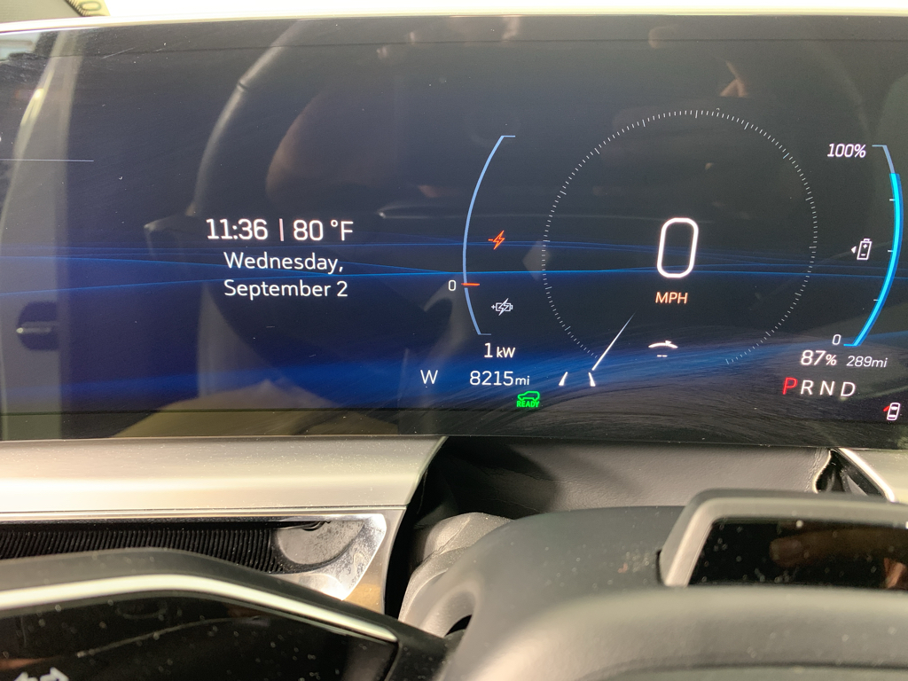 Vehicle photo 23