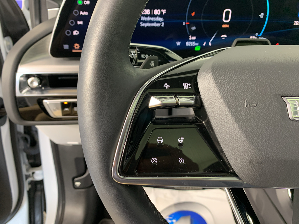 Vehicle photo 18