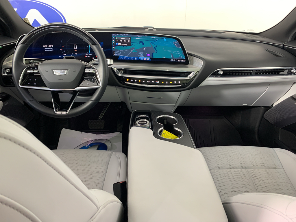 Vehicle photo 36