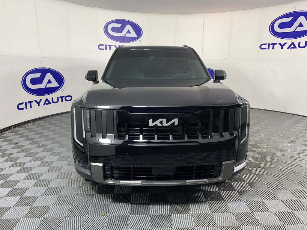 Vehicle photo 9