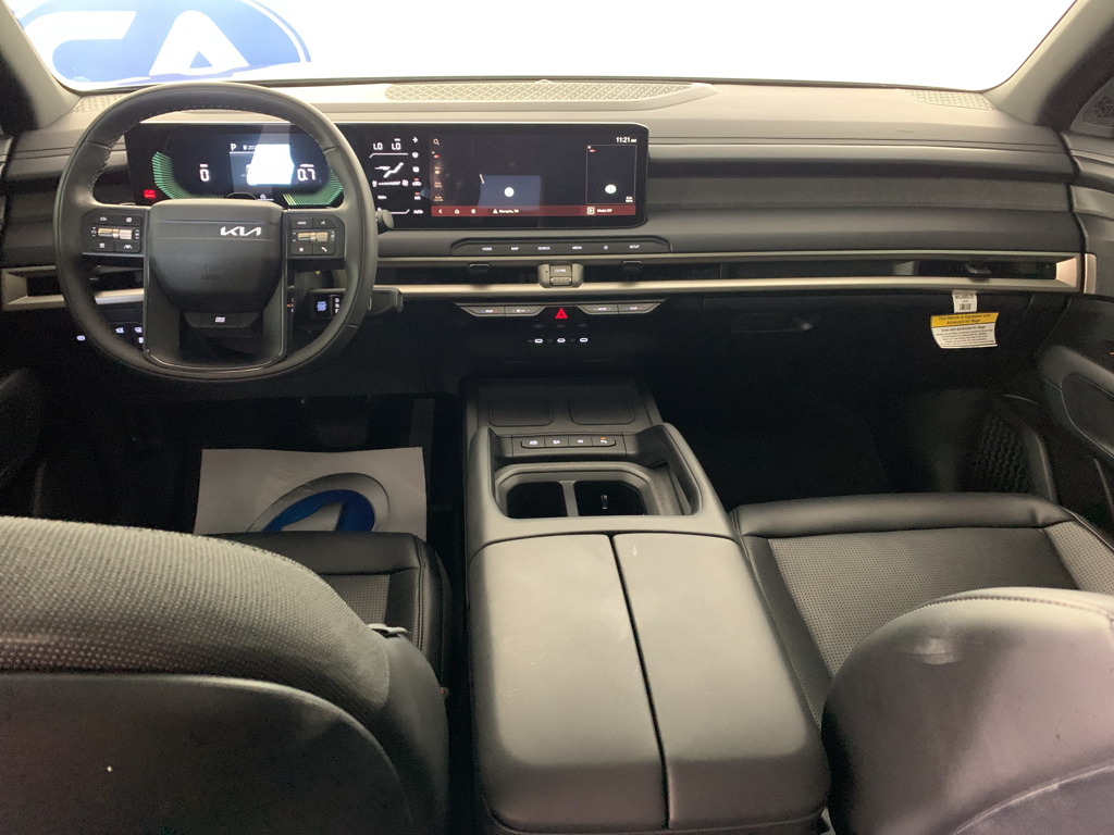 Vehicle photo 36
