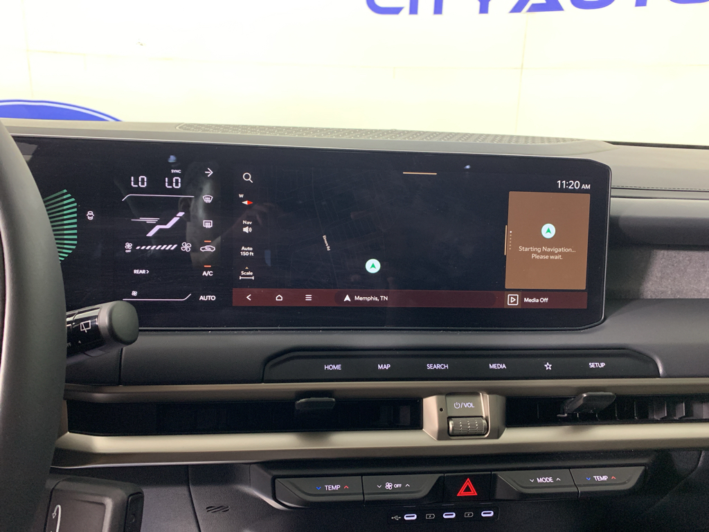 Vehicle photo 26