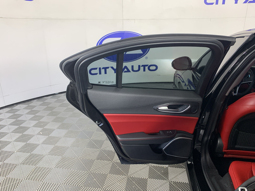 Used 2019 Alfa romeo Giulia Sedan