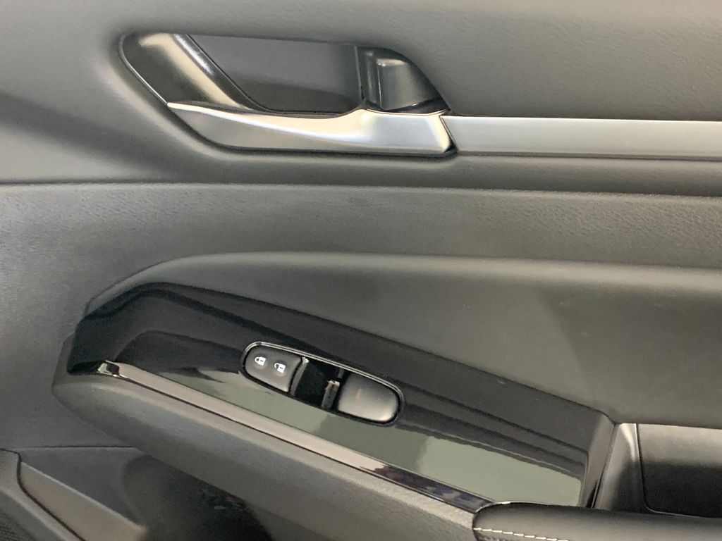 Vehicle photo 39