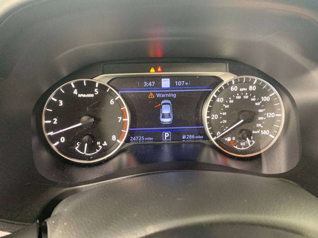 Vehicle photo 22