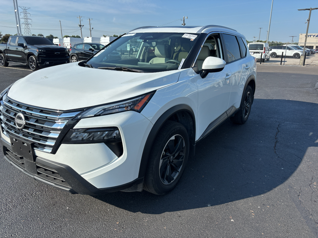 Vehicle photo 2