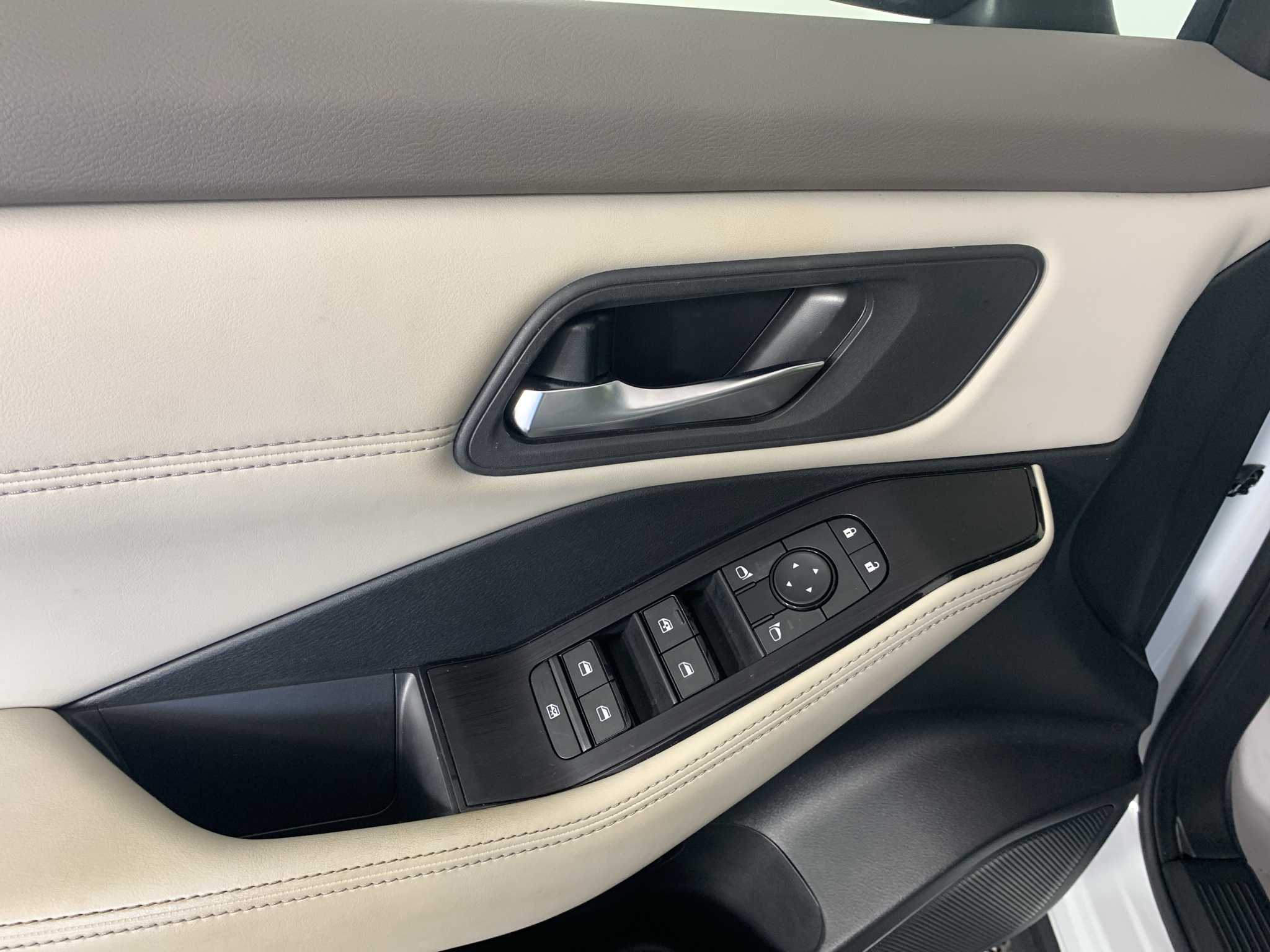 Used 2024 Nissan Rogue SUV