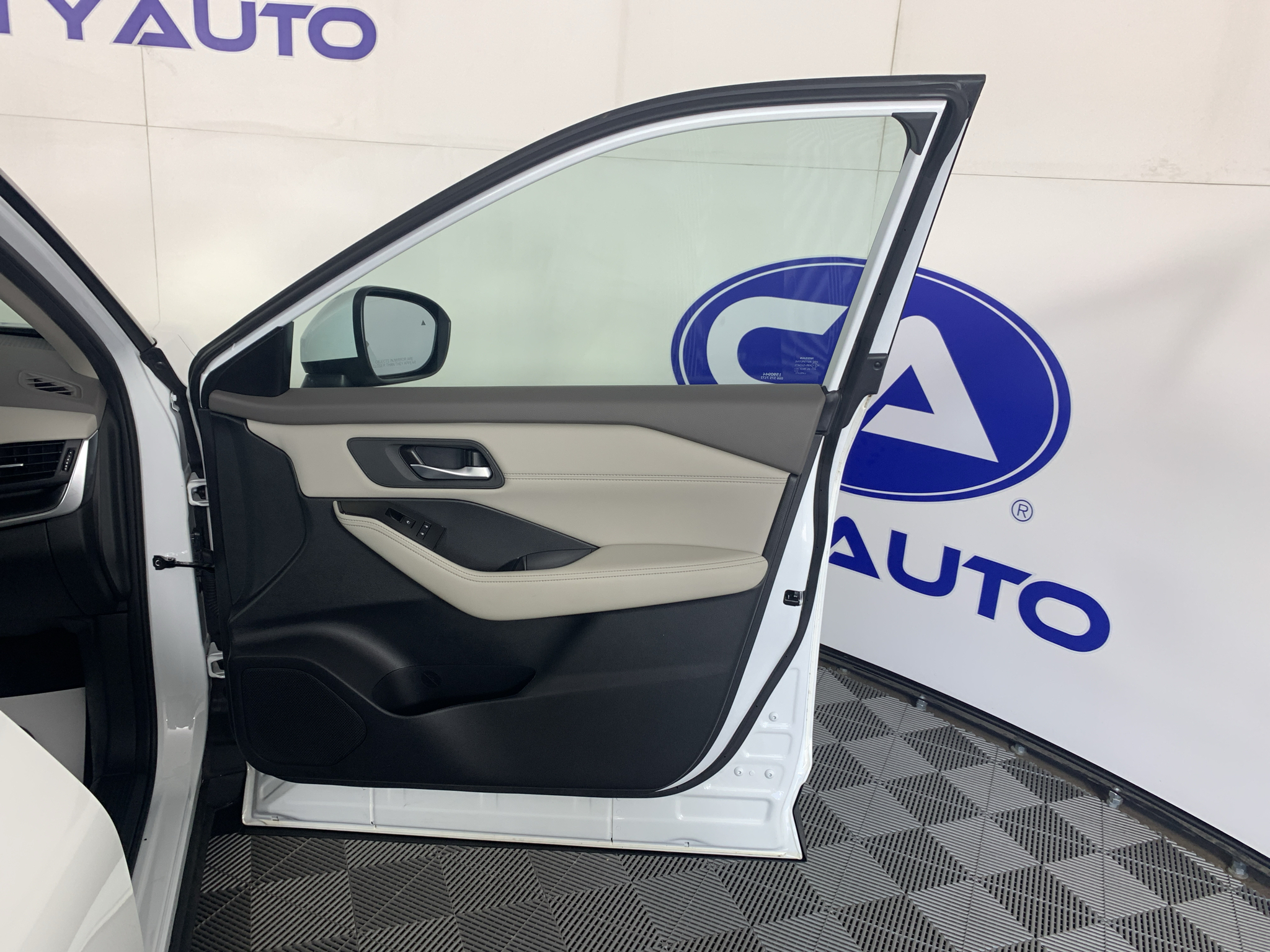 Used 2024 Nissan Rogue SUV