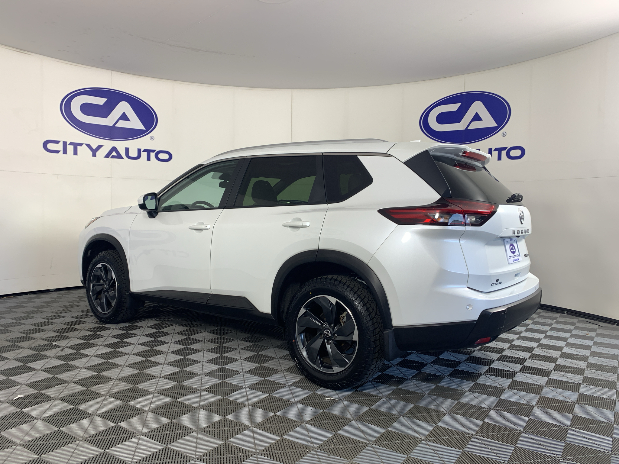 Used 2024 Nissan Rogue SUV