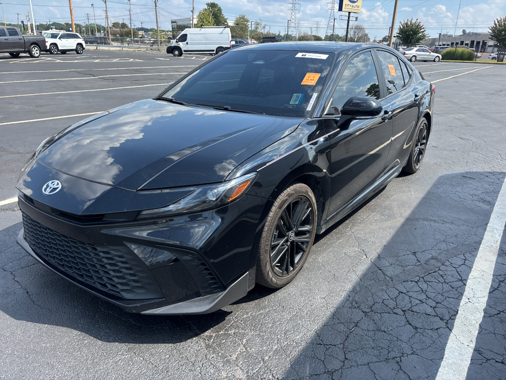 Vehicle photo 2