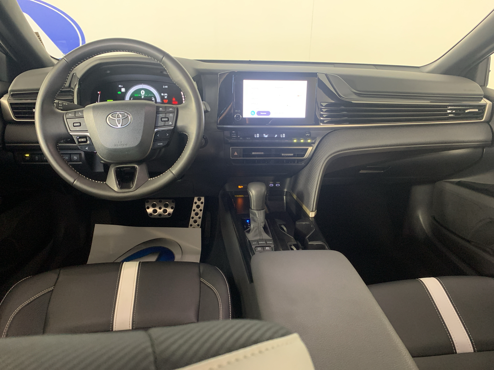 Used 2025 Toyota Camry Hybrid Sedan