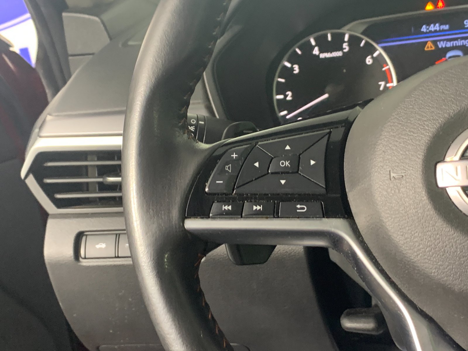 Used 2023 Nissan Altima Sedan