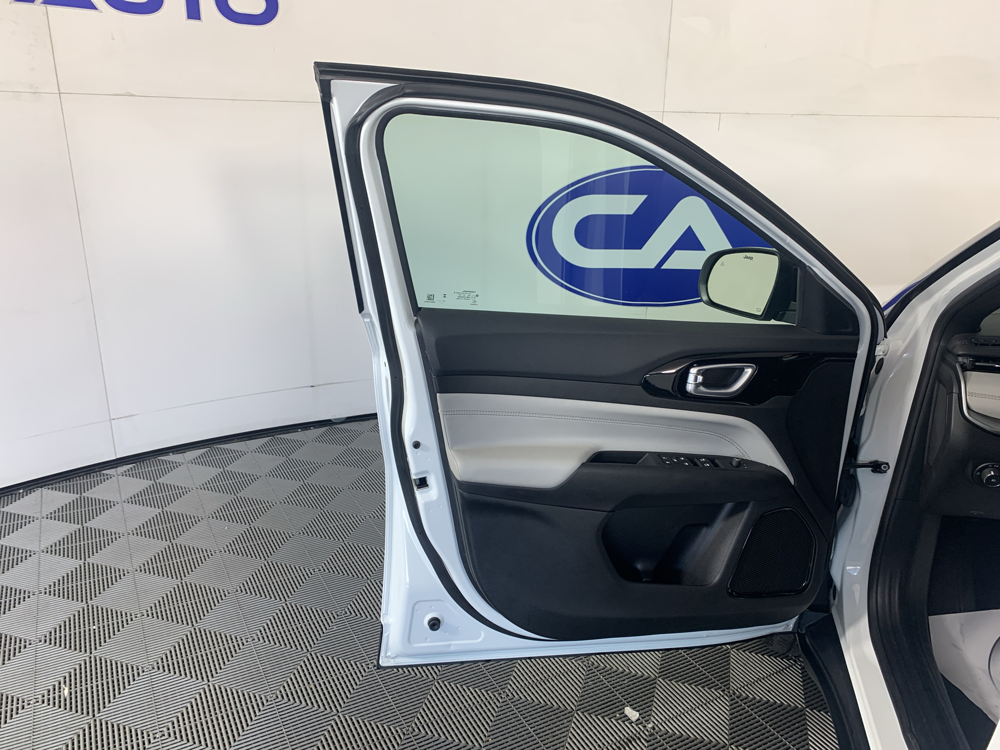 Used 2025 Jeep Compass SUV