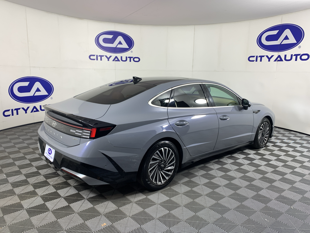Used 2024 Hyundai Sonata Hybrid Sedan