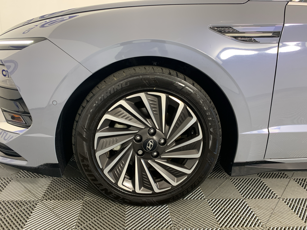 Used 2024 Hyundai Sonata Hybrid Sedan