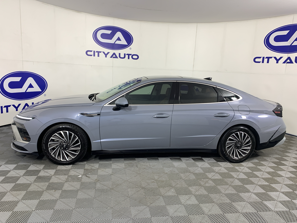 Used 2024 Hyundai Sonata Hybrid Sedan