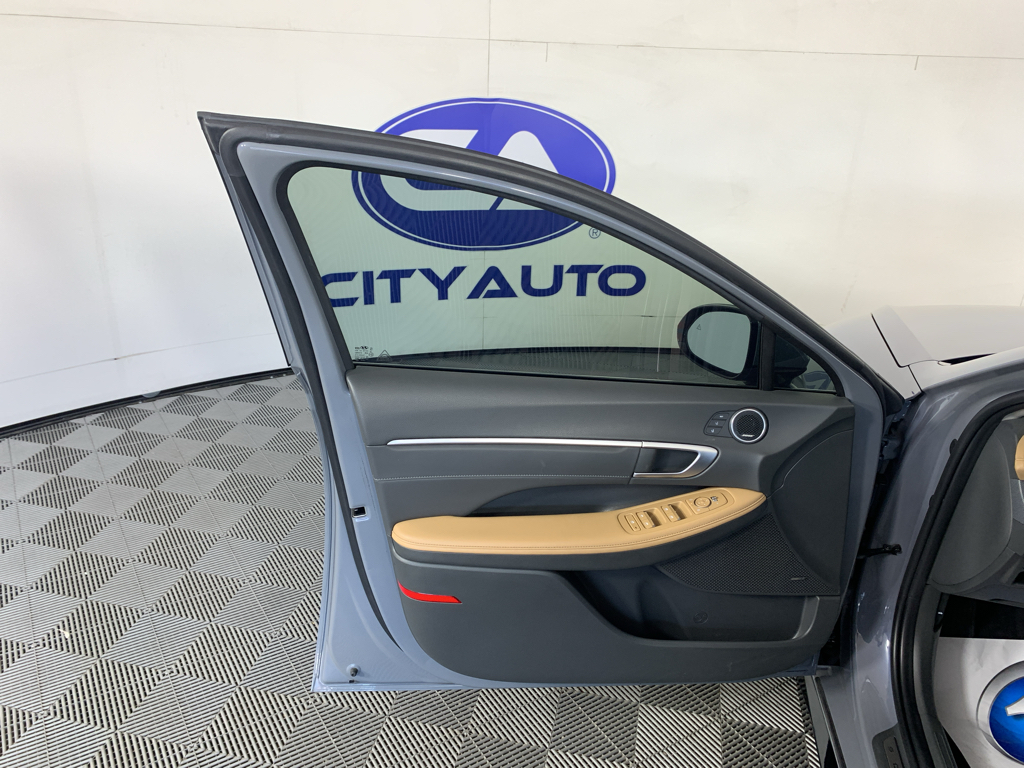 Used 2024 Hyundai Sonata Hybrid Sedan