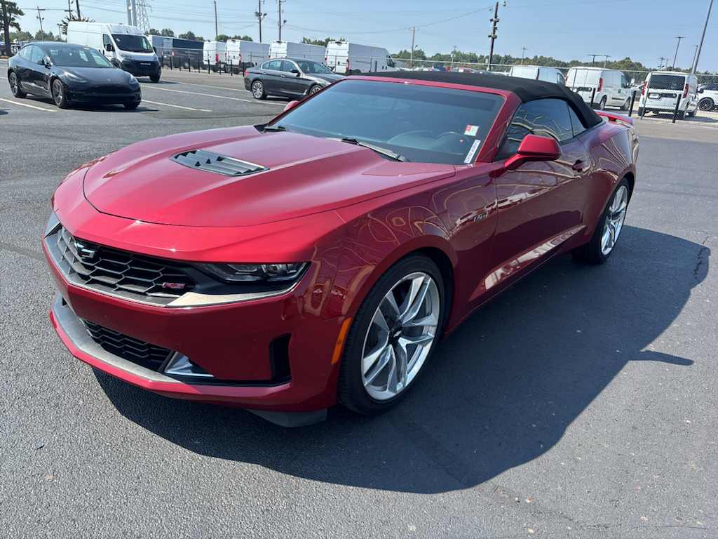 Vehicle photo 5