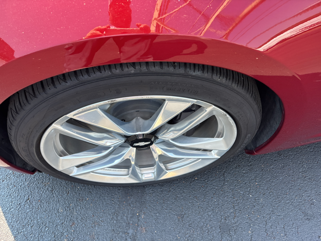 Vehicle photo 6