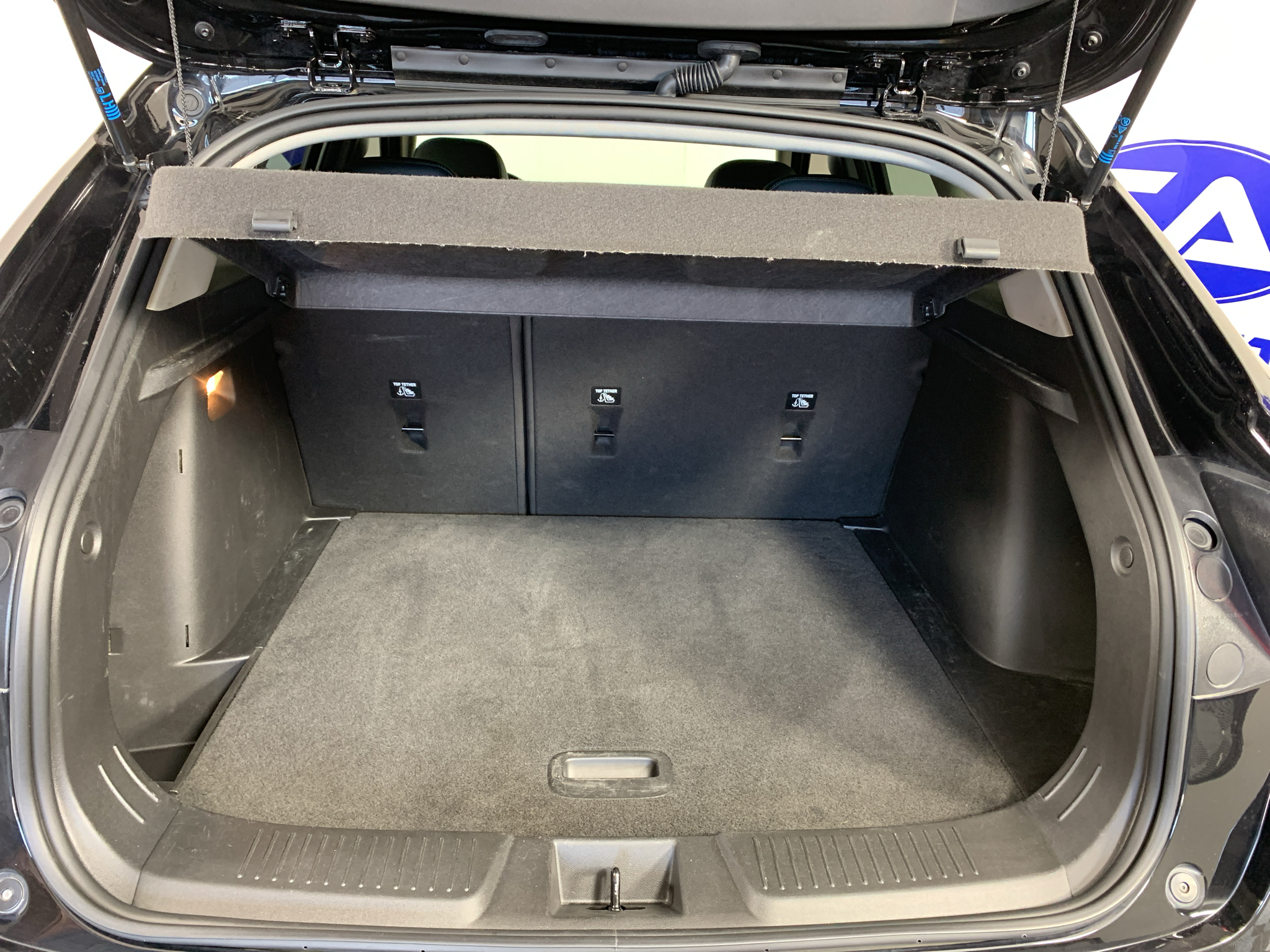 Used 2025 Chevrolet Trax SUV